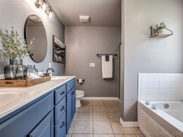 2004 Charleston Drive, Bartlesville, OK 74006