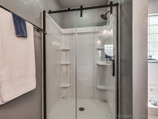 2004 Charleston Drive, Bartlesville, OK 74006