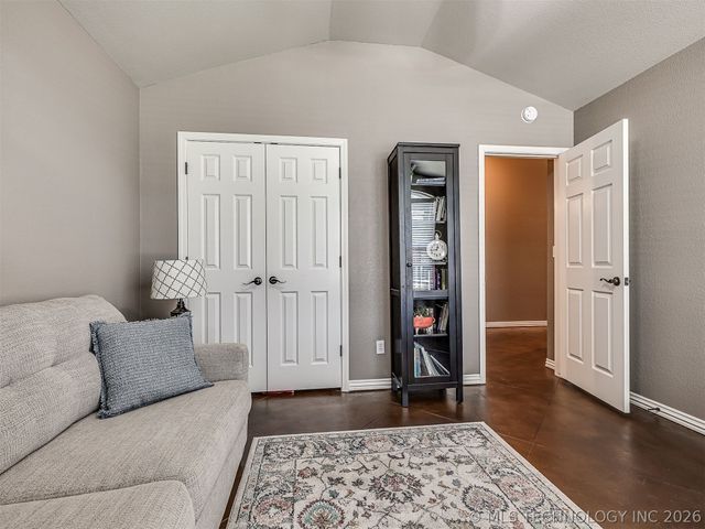2004 Charleston Drive, Bartlesville, OK 74006
