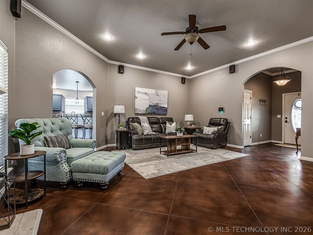 2004 Charleston Drive, Bartlesville, OK 74006