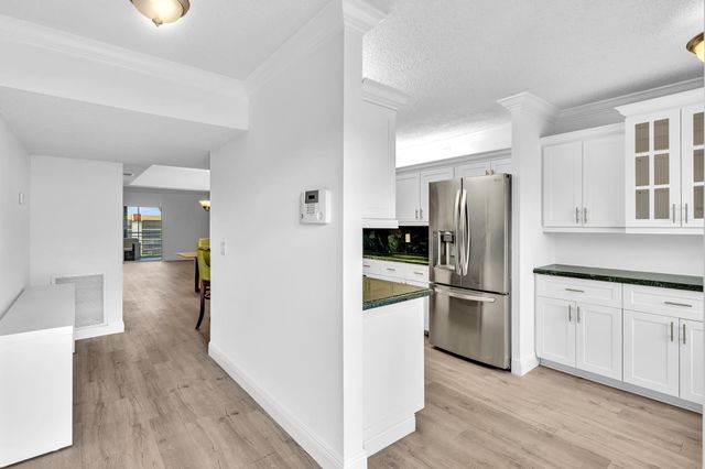 23385 S Barwood Lane S 407, Boca Raton, FL 33428