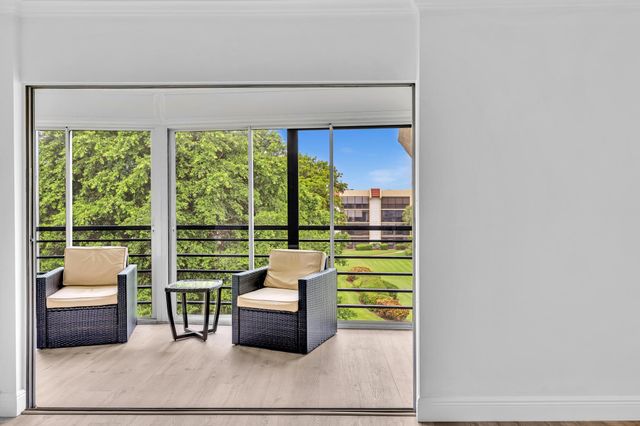 23385 S Barwood Lane S 407, Boca Raton, FL 33428