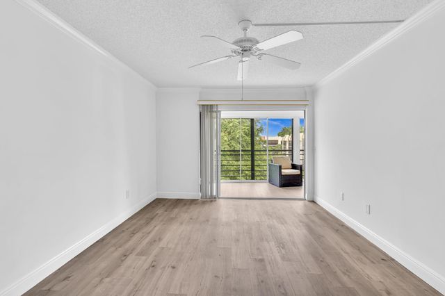 23385 S Barwood Lane S 407, Boca Raton, FL 33428