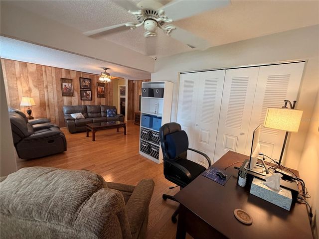 7238 55TH AVENUE N, St Petersburg, FL 33709