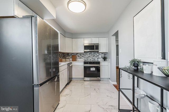 1222 OAK, Brookhaven, PA 19015