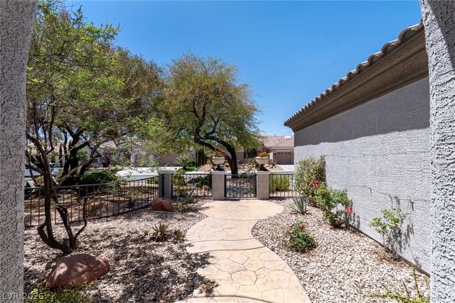 1686 Black Fox Canyon Road, Henderson, NV 89052