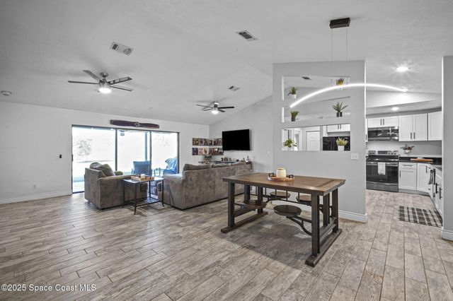 761 Firestone Street NE, Palm Bay, FL 32907