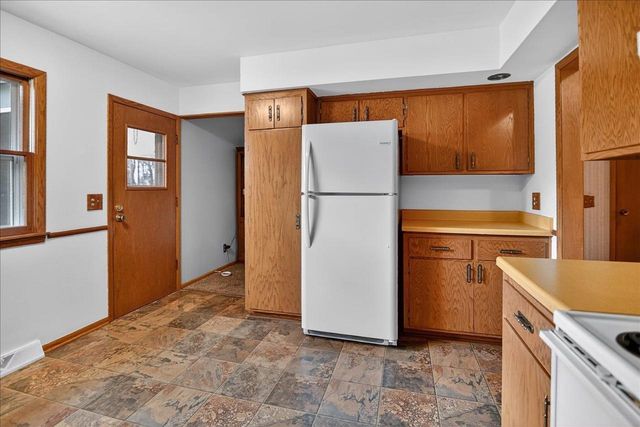 1005 South Street, Stoughton, WI 53589