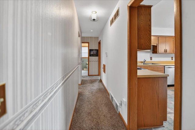 1005 South Street, Stoughton, WI 53589