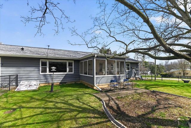 1005 South Street, Stoughton, WI 53589