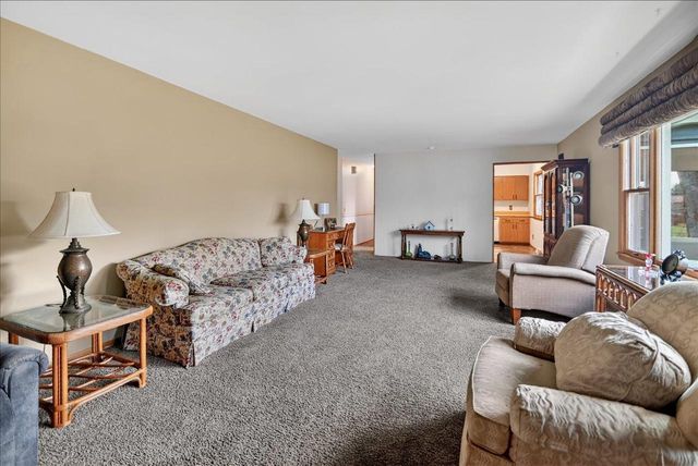 1005 South Street, Stoughton, WI 53589