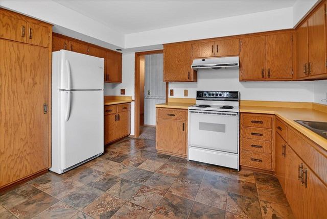 1005 South Street, Stoughton, WI 53589