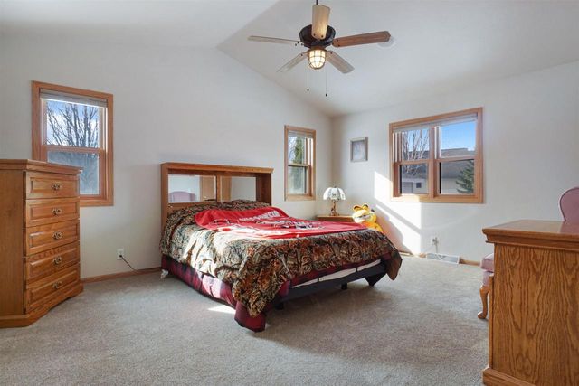 1739 PARK RIDGE LANE, North Fond Du Lac, WI 54937