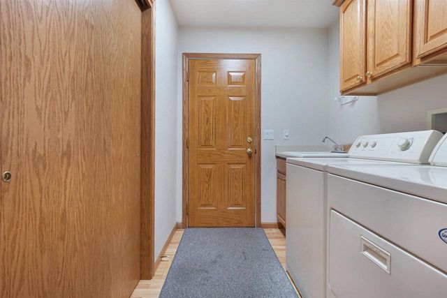 1739 PARK RIDGE LANE, North Fond Du Lac, WI 54937