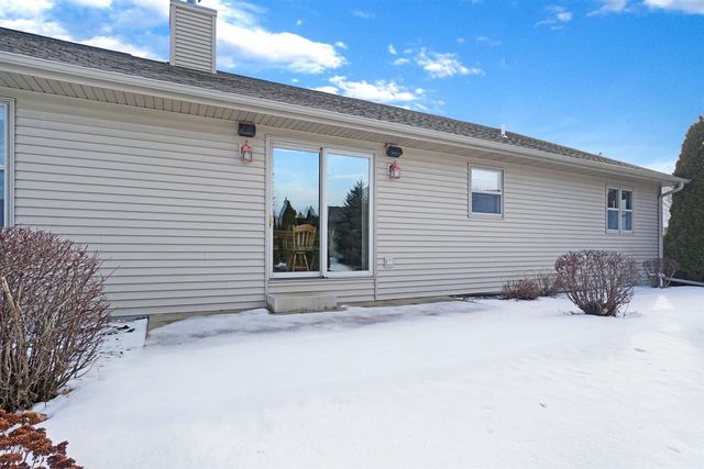 1739 PARK RIDGE LANE, North Fond Du Lac, WI 54937