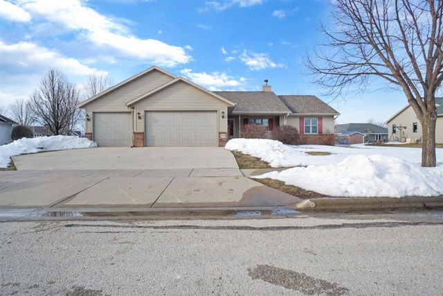 1739 PARK RIDGE LANE, North Fond Du Lac, WI 54937