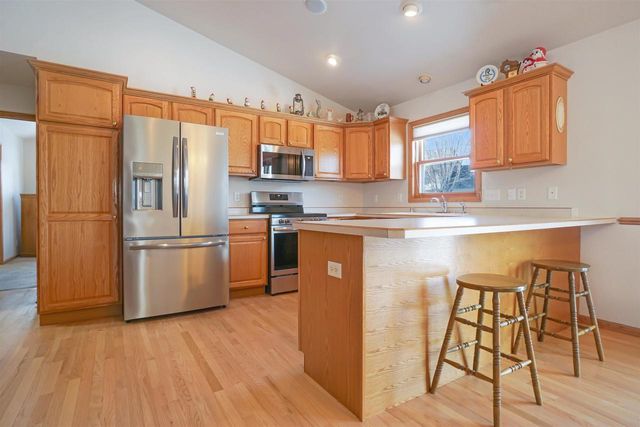 1739 PARK RIDGE LANE, North Fond Du Lac, WI 54937