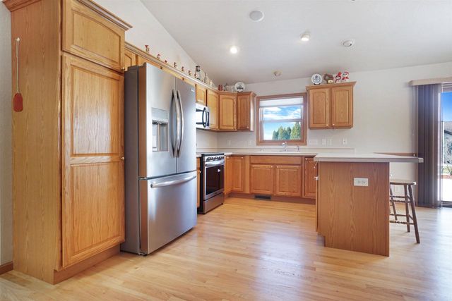 1739 PARK RIDGE LANE, North Fond Du Lac, WI 54937