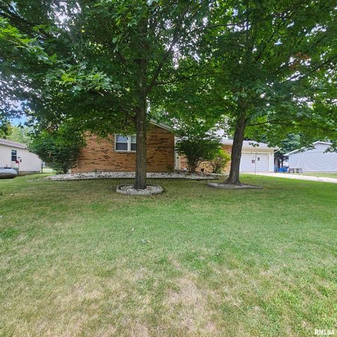 1011 Blueberry Hill Avenue, Mt Vernon, IL 62864