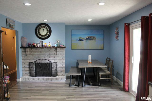 1011 Blueberry Hill Avenue, Mt Vernon, IL 62864