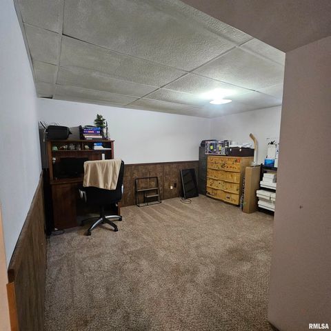 1011 Blueberry Hill Avenue, Mt Vernon, IL 62864