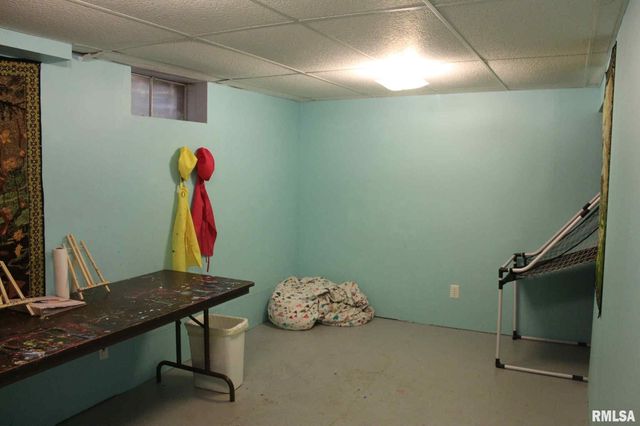 1011 Blueberry Hill Avenue, Mt Vernon, IL 62864