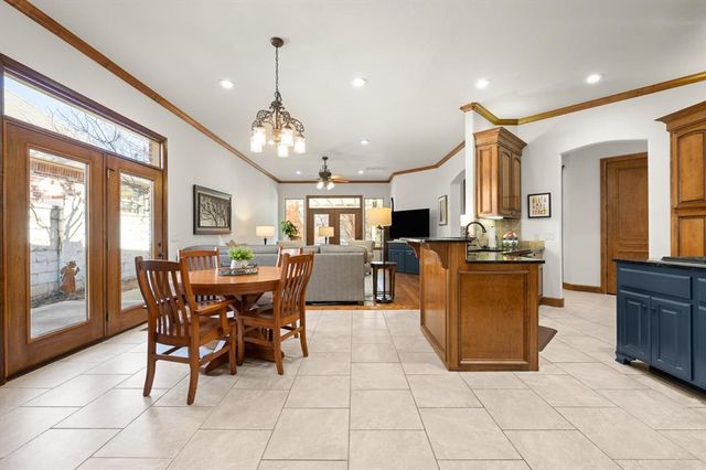 3824 Villas Creek Court, Edmond, OK 73003