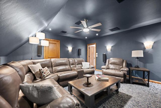 3824 Villas Creek Court, Edmond, OK 73003