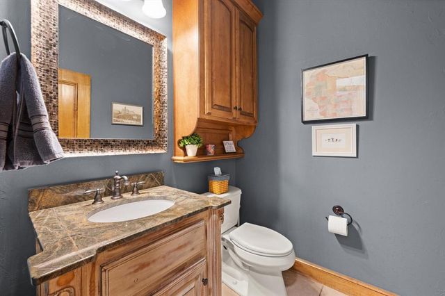 3824 Villas Creek Court, Edmond, OK 73003