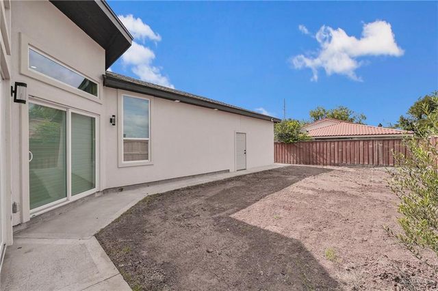 1901 Lake Point Drive, Mission, TX 78572