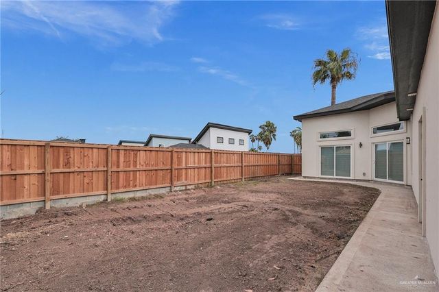 1901 Lake Point Drive, Mission, TX 78572