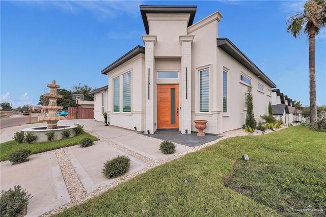 1901 Lake Point Drive, Mission, TX 78572