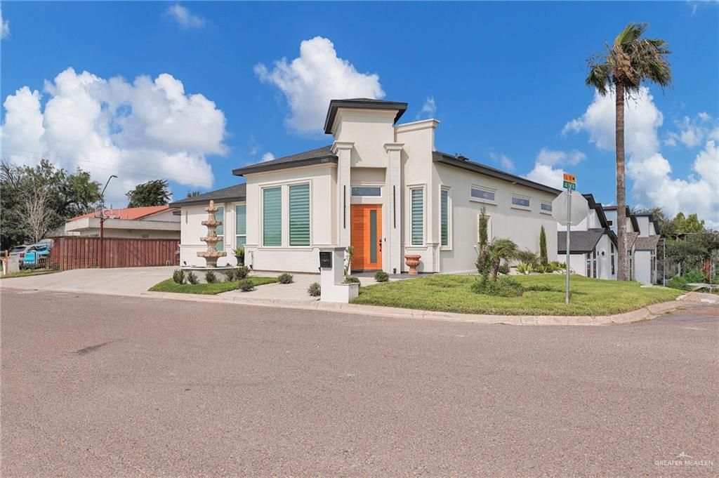 1901 Lake Point Drive, Mission, TX 78572