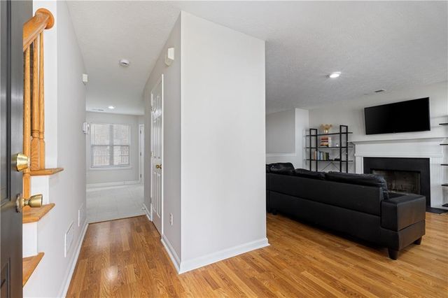 4802 Lake Park Terrace, Acworth, GA 30101