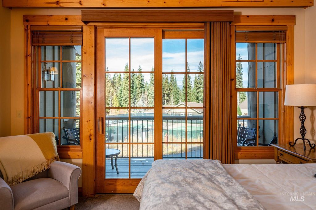 1389 Hearthstone Court 17-E, McCall, ID 83638