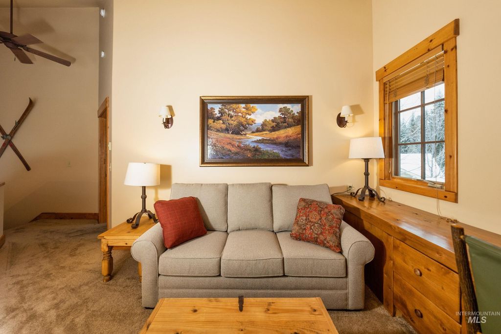 1389 Hearthstone Court 17-E, McCall, ID 83638 photo 18