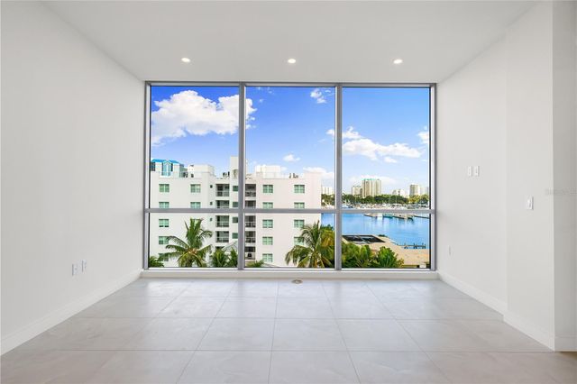 111 GOLDEN GATE POINT 403, Sarasota, FL 34236