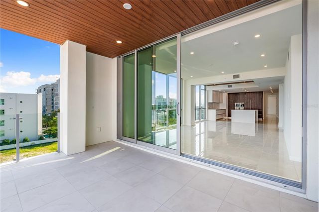 111 GOLDEN GATE POINT 403, Sarasota, FL 34236