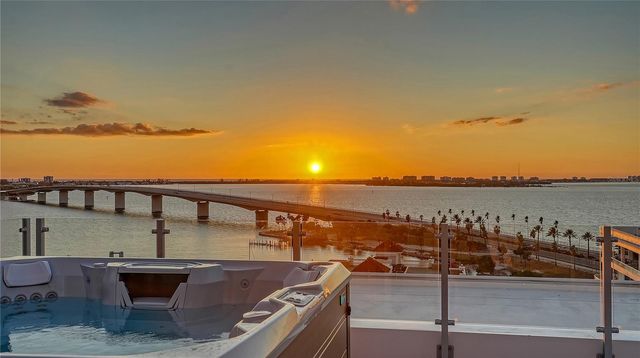 111 GOLDEN GATE POINT 403, Sarasota, FL 34236