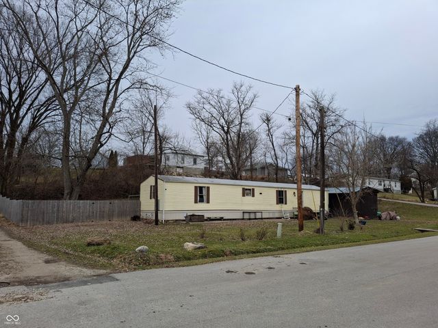 102 S Hooker Street, Brooklyn, IN 46111