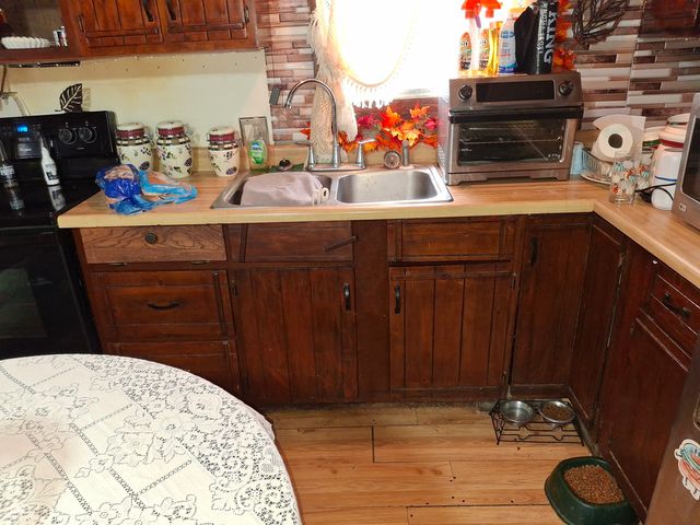 102 S Hooker Street, Brooklyn, IN 46111