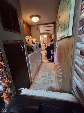 102 S Hooker Street, Brooklyn, IN 46111