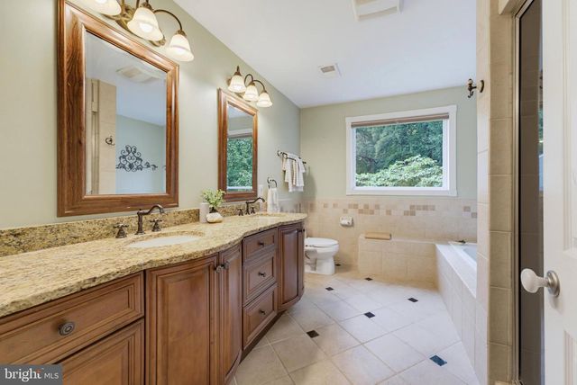 9660 BOYETT CT, Fairfax, VA 22032