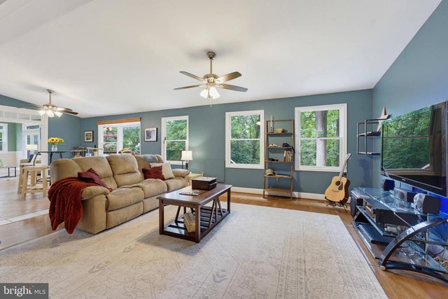 9660 BOYETT CT, Fairfax, VA 22032