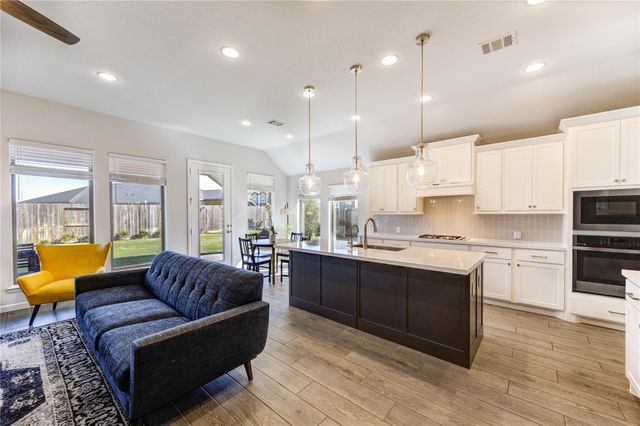 6027 Painted Plains Lane, Fulshear, TX 77441