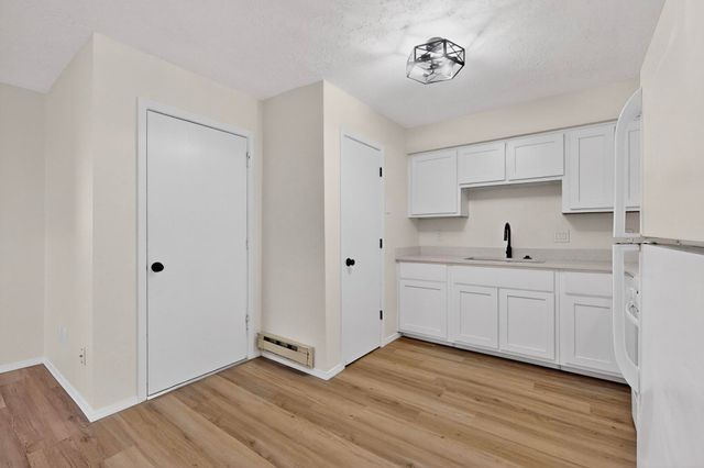 3325 Corona Drive NW, Albuquerque, NM 87120