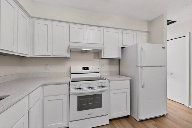 3325 Corona Drive NW, Albuquerque, NM 87120