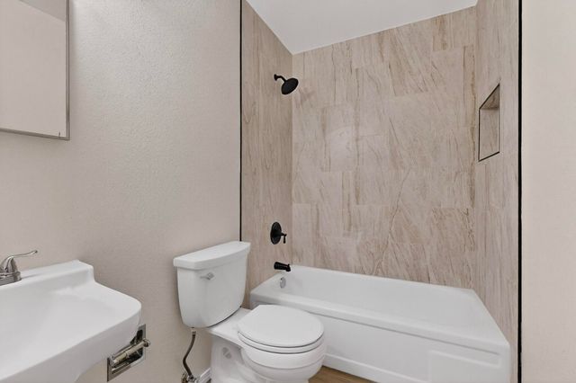 3325 Corona Drive NW, Albuquerque, NM 87120