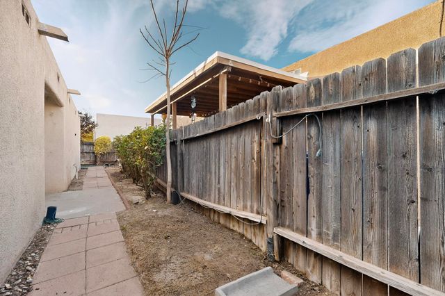 3325 Corona Drive NW, Albuquerque, NM 87120