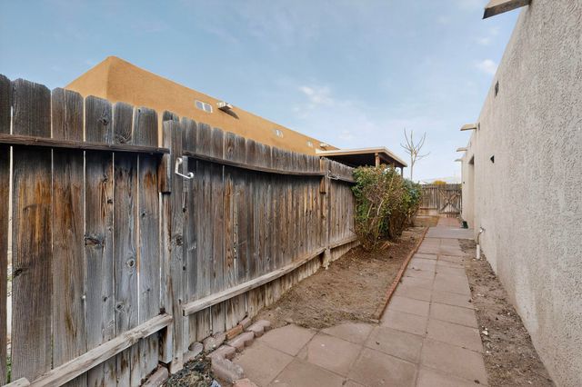 3325 Corona Drive NW, Albuquerque, NM 87120